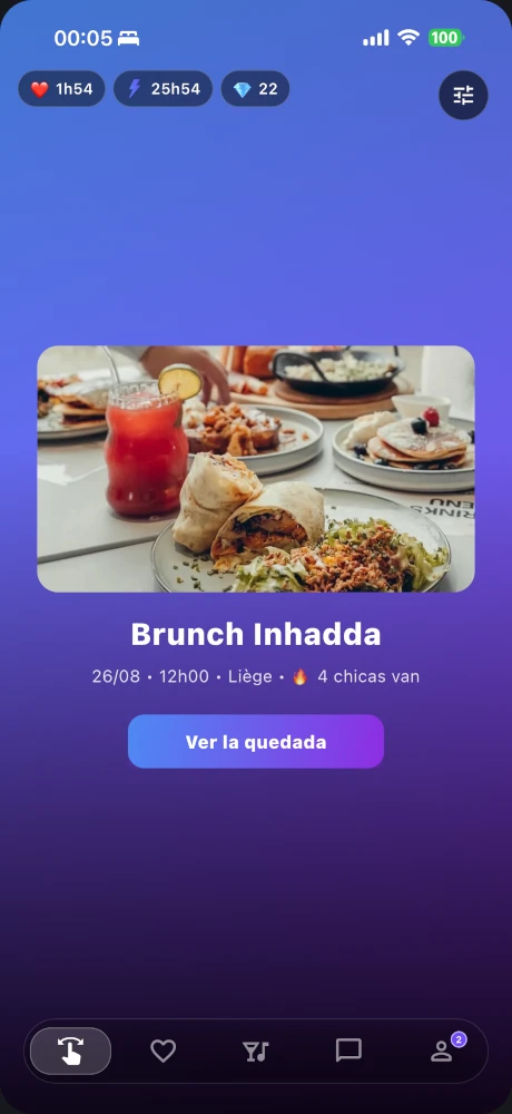 Tarjeta de quedada en el feed de swipe de Purple